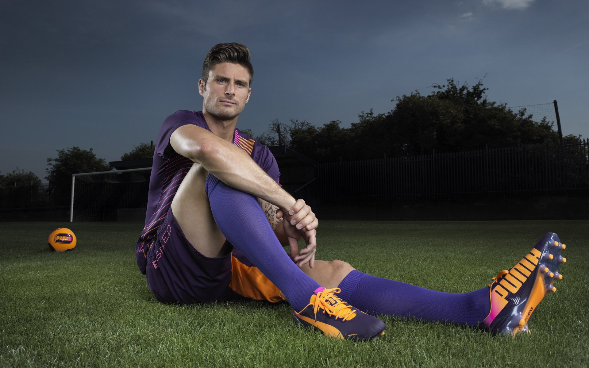 切尔西平局:波切蒂诺的换人调整引争议,主帅波切蒂诺