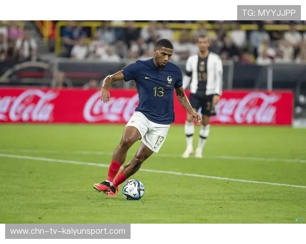 曼联目标明确，冬季转会市场引援动作逐步展开，曼联活动