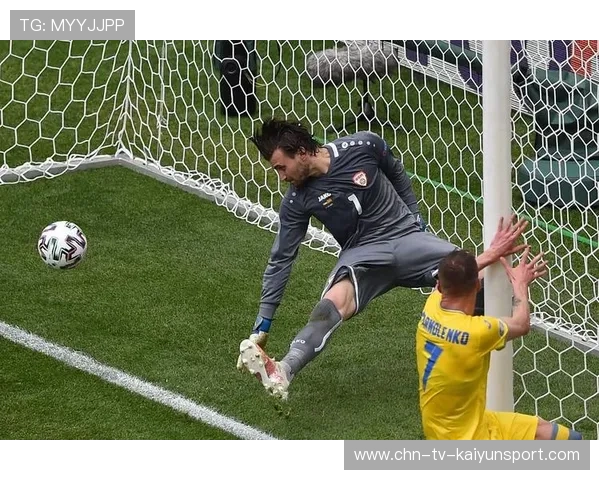 守门员在训练赛中反复扑救点球，心理恢复能力被重点训练